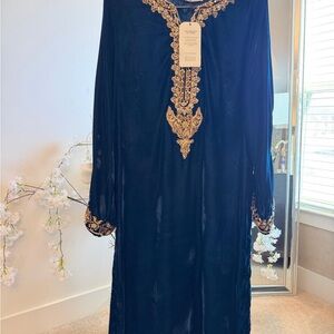 Pakistani Velvet 4pcs suit Elegant Navy Blue Long Sleeve Dress Gold Embroidery